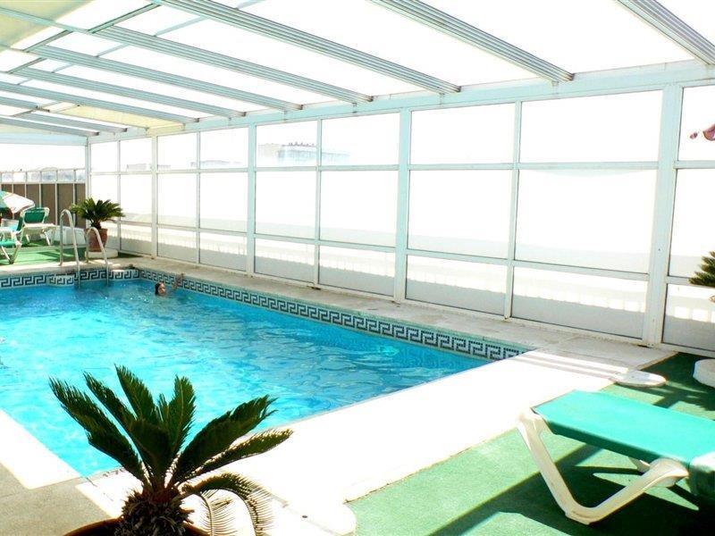 Hotel Monarque El Rodeo 3*