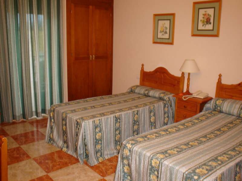 Hotel Monarque El Rodeo